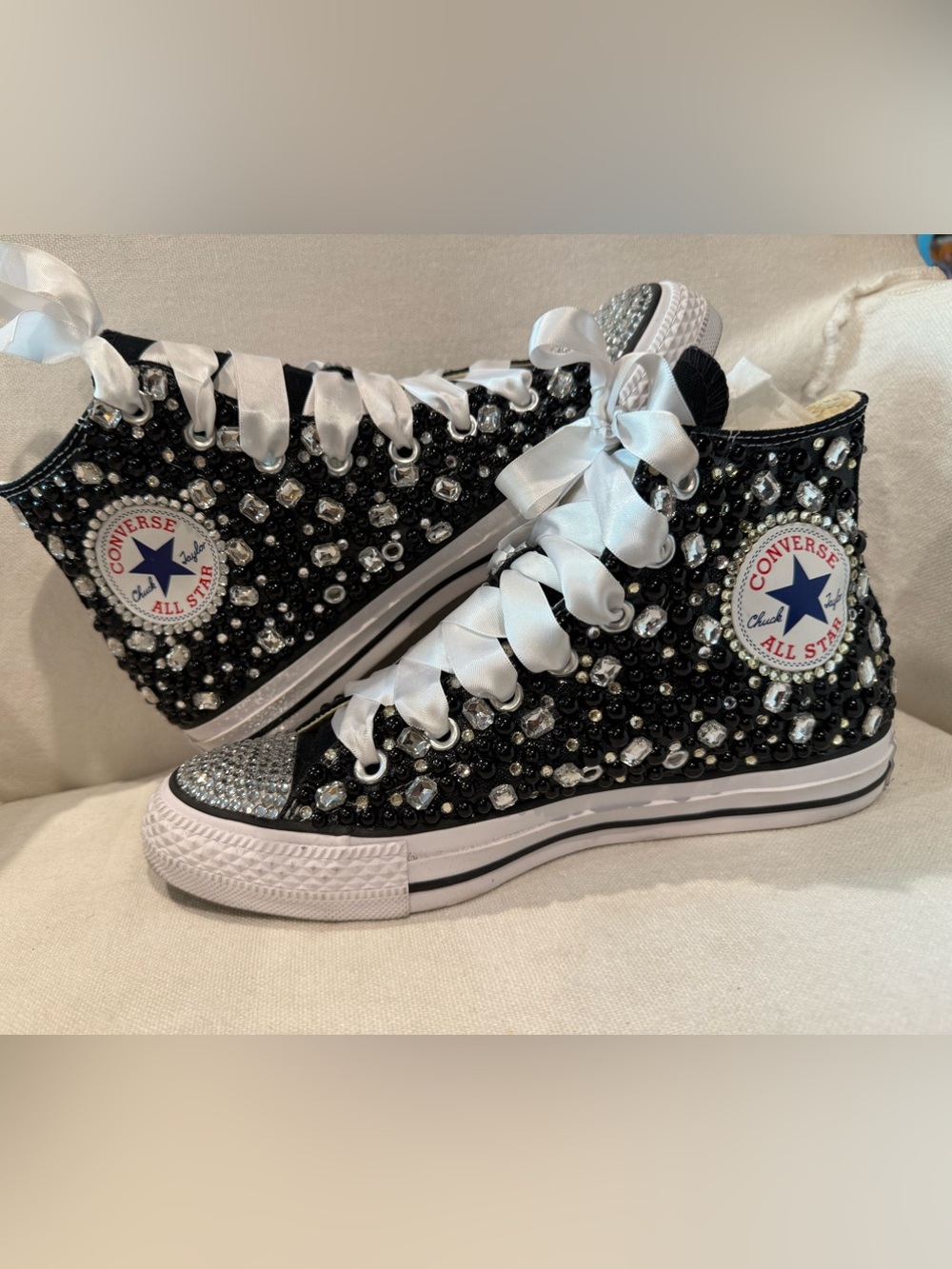 NwOT💥 Custom Hightop Bling Converse - Pearl & Rhinestone Sneakers💥 - Picture 9 of 9